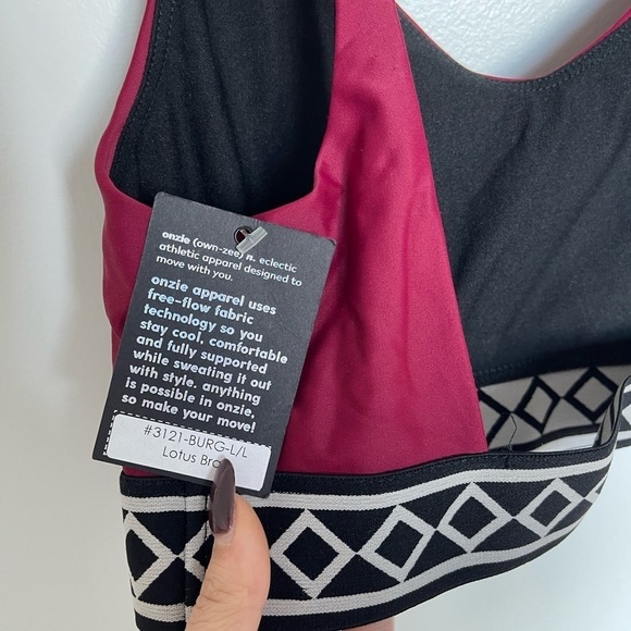 Onzie NWT Hot Yoga Lotus Open Back Bra Maroon Red - Picture 7 of 7